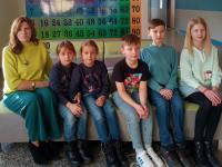 Kliknij aby zobaczyć album: Uczniowie Siódemki docenieni w XVI Powiatowym Konkursie Plastycznym „Cuda na kiju”